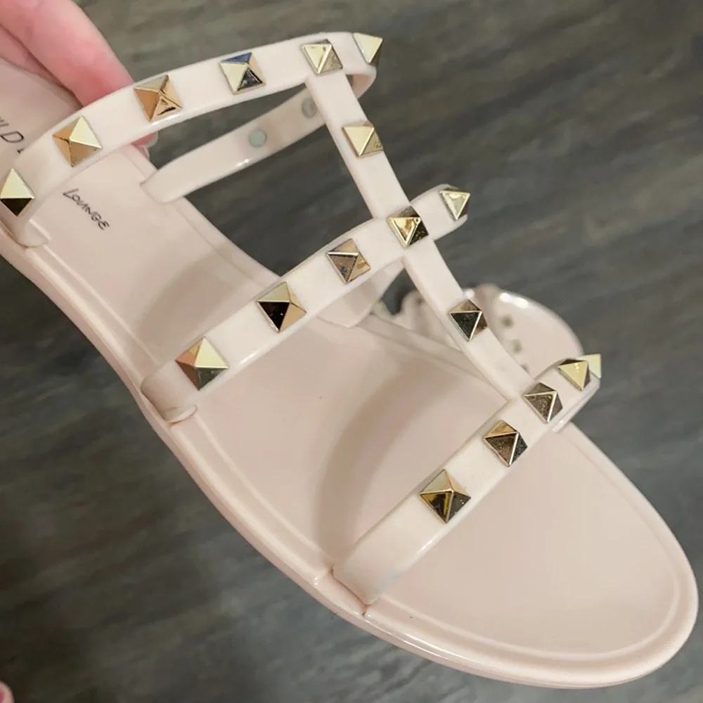 Gold stud sandals - Picture 5 of 7